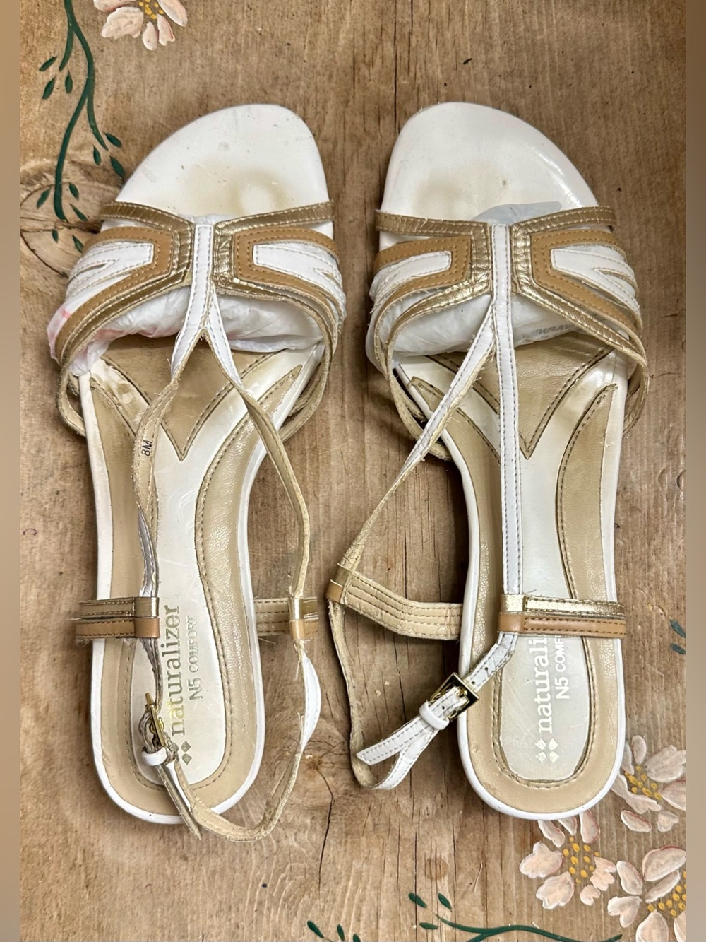 Naturalizer N5 Comfort white and bronze strappy wedge sandals. Naturalizer White